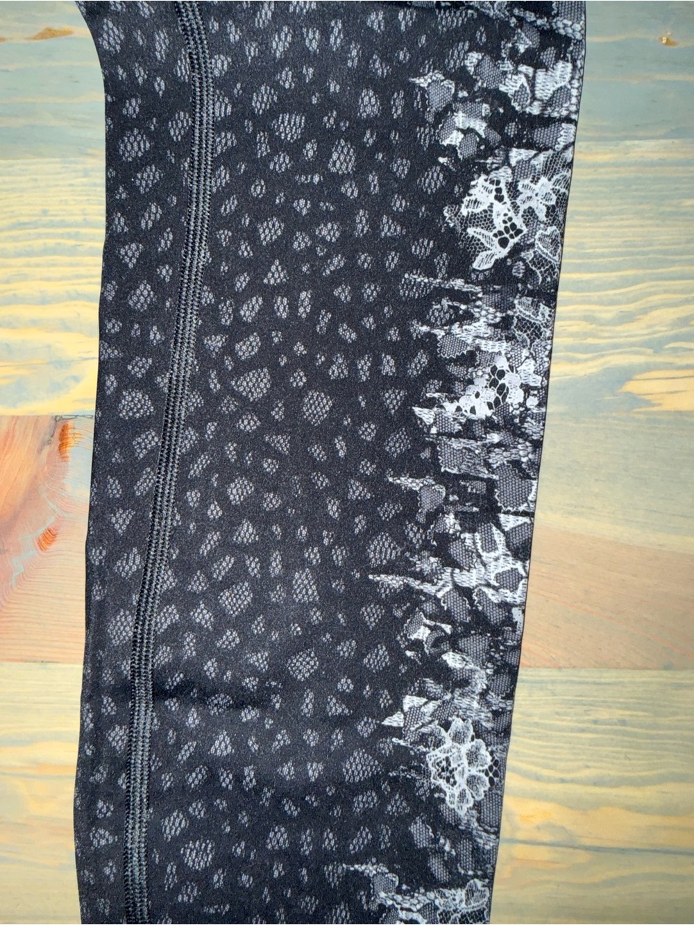 lululemon athletica Black white and Gray lace flower floral Patterned Leggings - Picture 3 of 5
